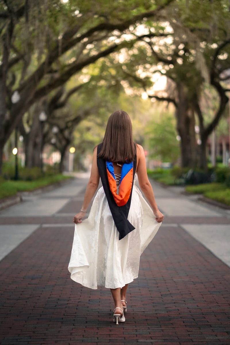 Grad portrait by Nico Tovar Photo