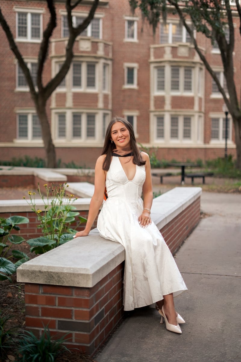 Grad portrait by Nico Tovar Photography